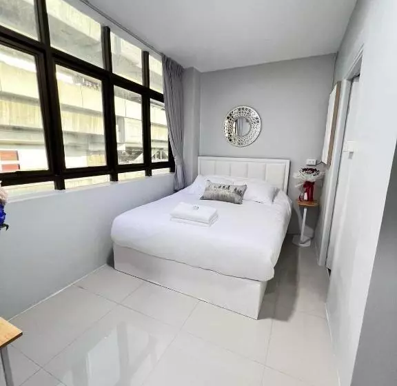 Luna Hotel สถานีดอนเมือง