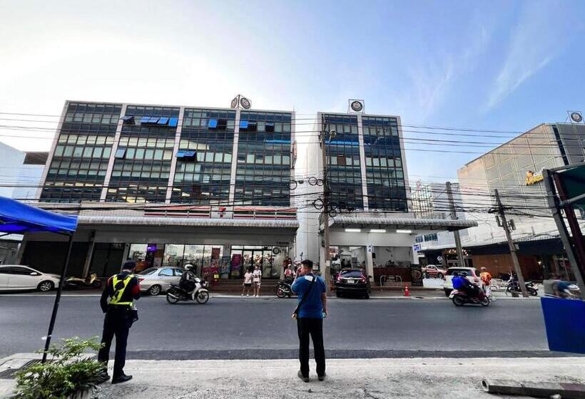 Luna Hotel สถานีดอนเมือง