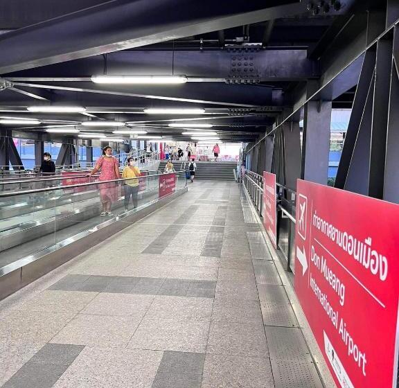 Luna Hotel สถานีดอนเมือง