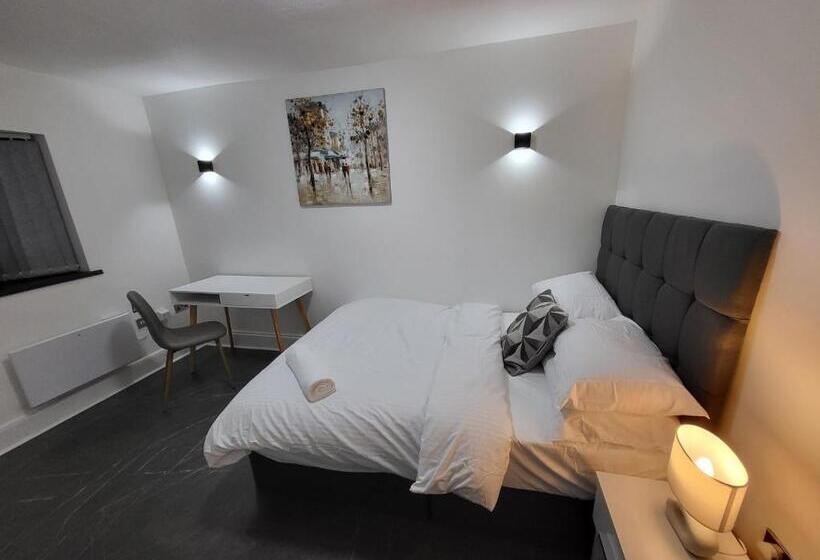 Пансион Blackhorse Long Term Stay