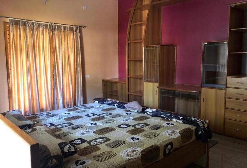 Pensão Mahagiri Nest