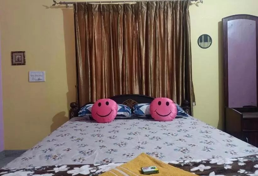 ペンション Mahagiri Nest