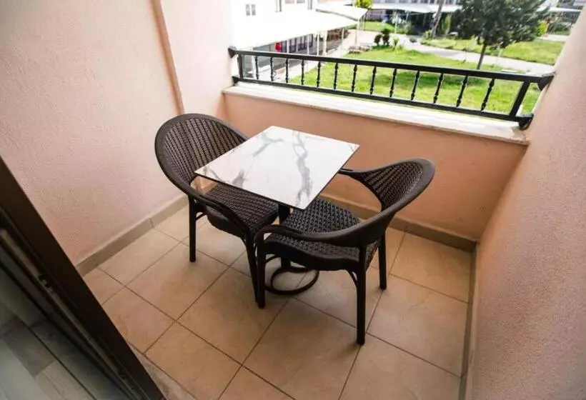 Seaside Apart Otel 400 Meter To Sea!