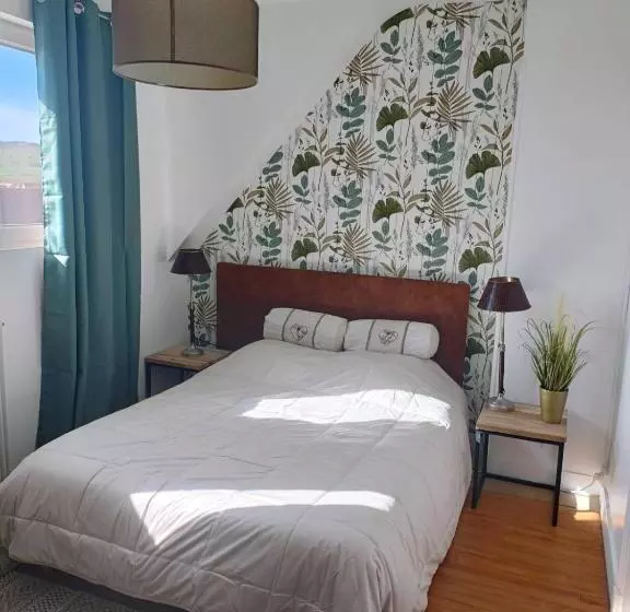 تختخواب و صبحانه Sangatte Guest House Studio Room Sunset Seafront