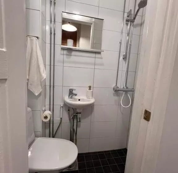 Aamiaismajoitus (B&B) Your Chic Vibrant Airbnb