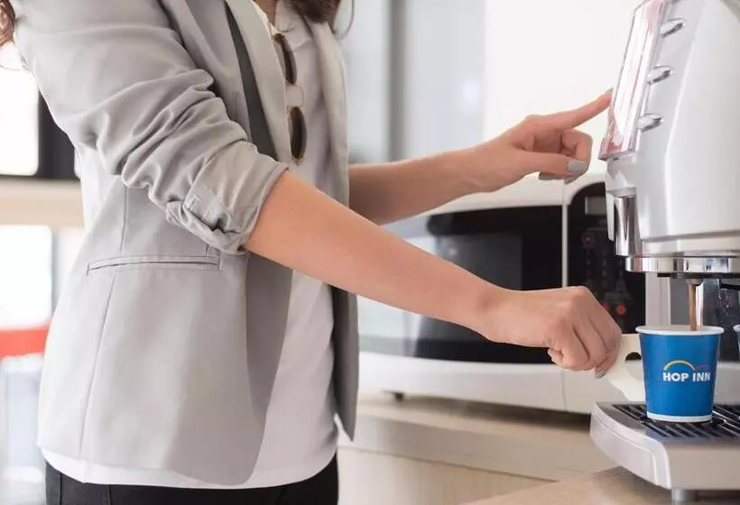 Hotelli Hop Inn Kanchanaburi Building B