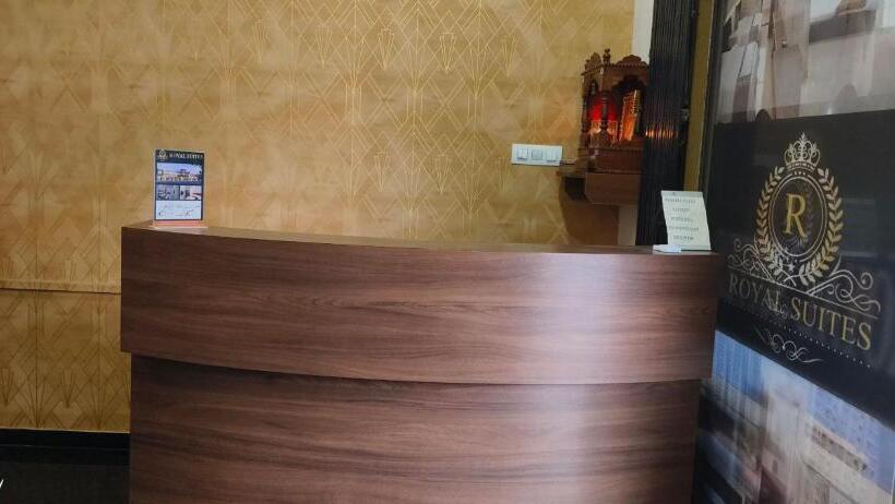 Fabhotel Royal Suits   Nr Mahadji Shinde Chhatri