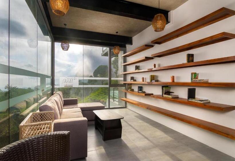 ホテル Tara Waterfall