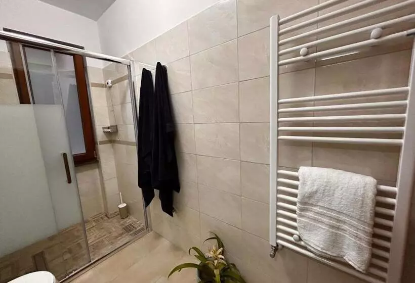 ペンション Camera Spaziosa In Villa Con Terrazzino Privato