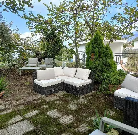 ペンション Camera Spaziosa In Villa Con Terrazzino Privato