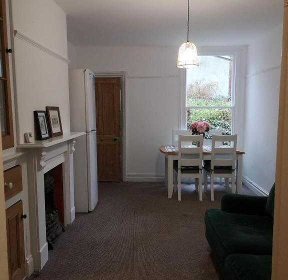 پانسیون Freedom Park Villa Room 3