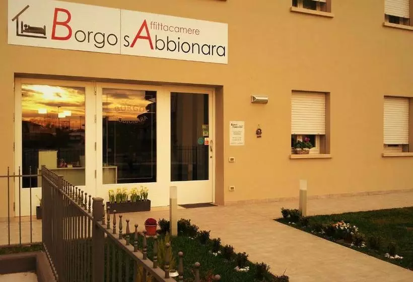 ベッドアンドブレックファースト Affittacamere Borgo Sabbionara