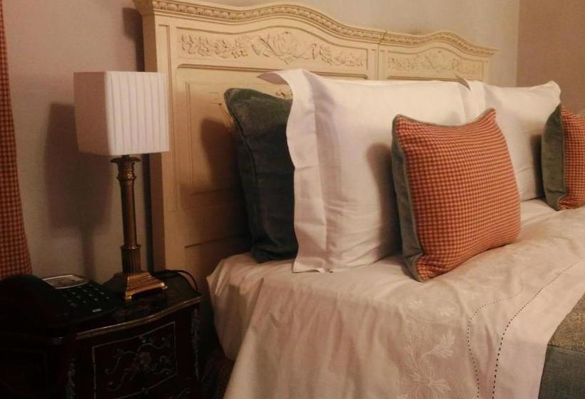 تختخواب و صبحانه Casa Dellatorre