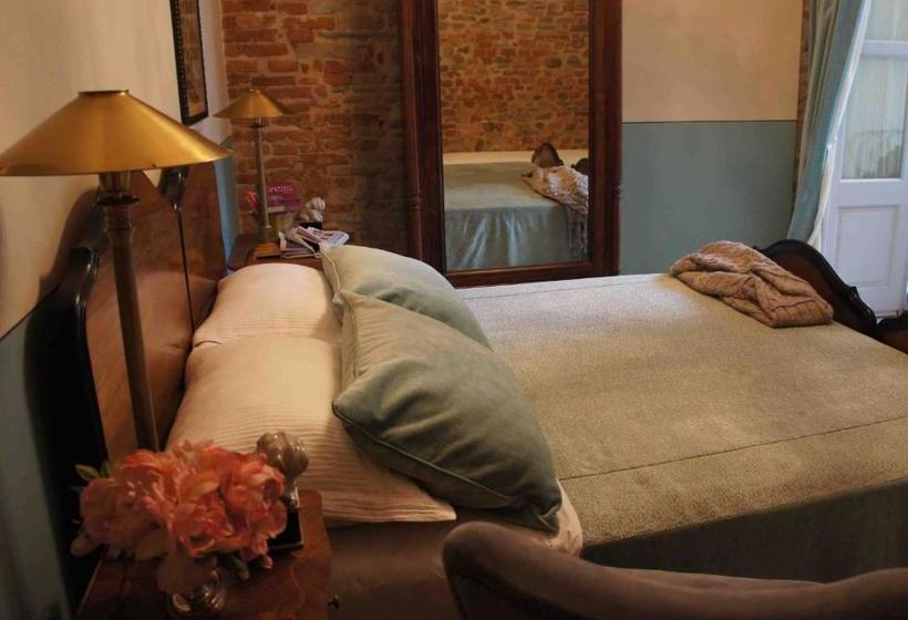 تختخواب و صبحانه Casa Dellatorre