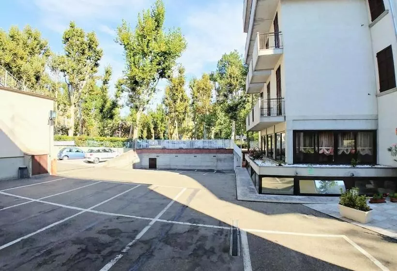 Hotelli Albergo Carancini