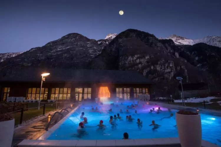 Hotelli Albergo Del Ponte