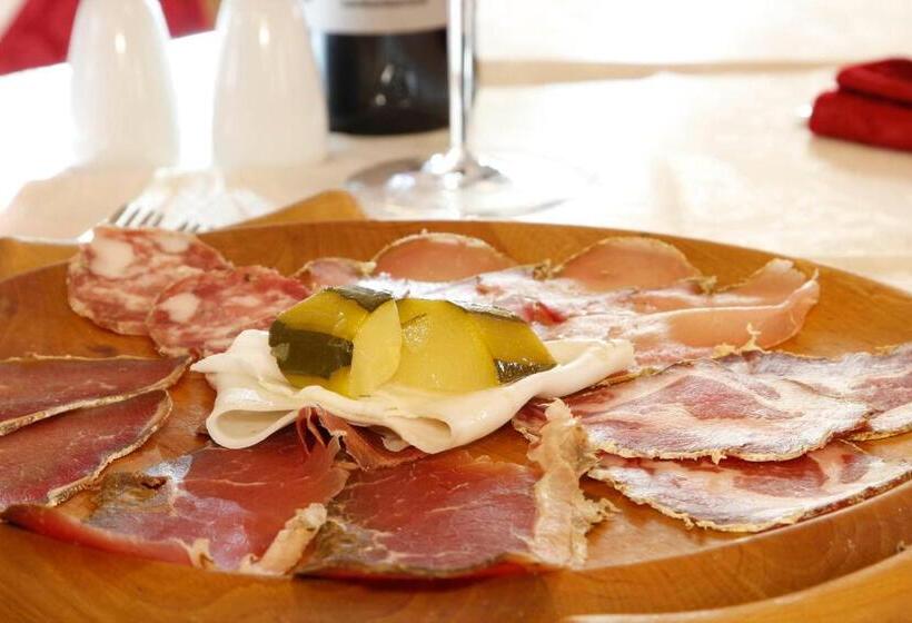 فندق Albergo Del Ponte