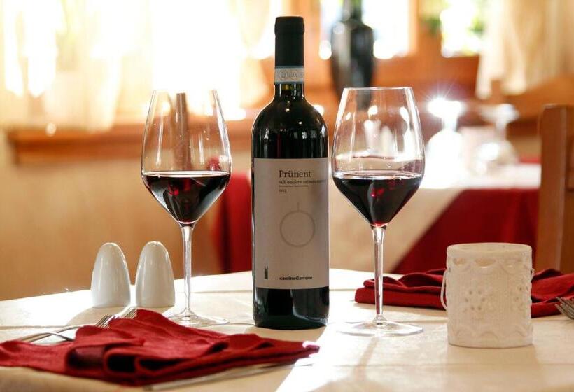 فندق Albergo Del Ponte