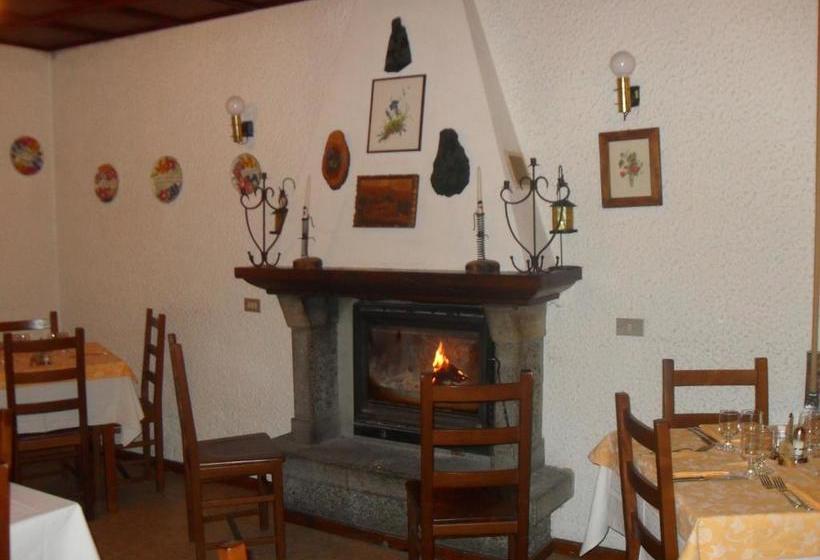 בית מלון כפרי Albergo La Genzianella