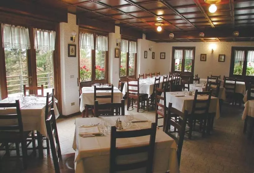 ホテル Albergo La Genzianella