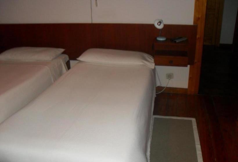 בית מלון כפרי Albergo La Genzianella