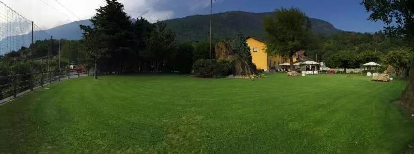 هتل Castello