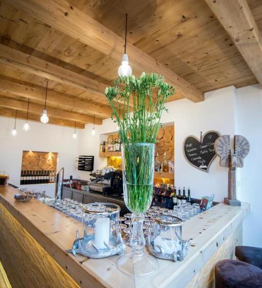 בית מלון כפרי Chalet S   Dolomites Design   Adults Recommended