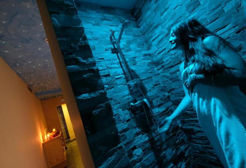 Отель Cimon Dolomites