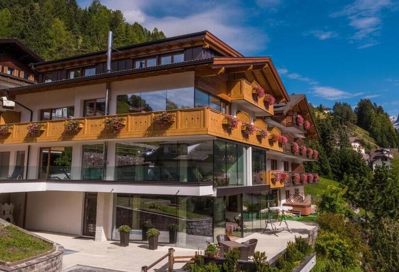 فندق Garnì Gardena Appartments
