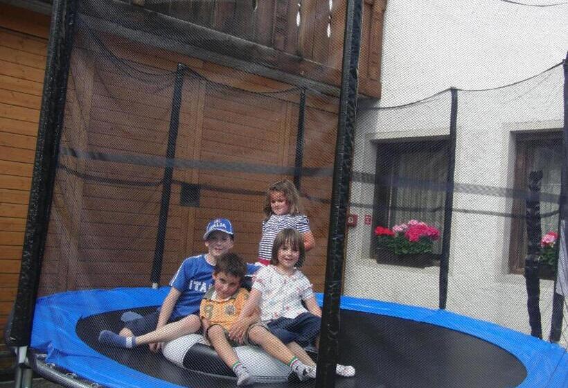 فندق Garnì Gardena Appartments