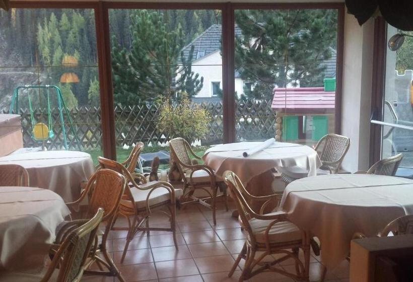 فندق Garnì Gardena Appartments