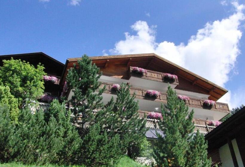 فندق Garnì Gardena Appartments