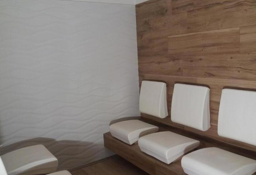 فندق Garnì Gardena Appartments