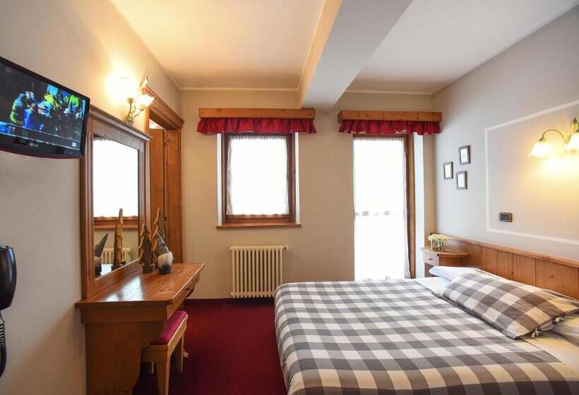 هتل Garnì Il Cirmolo