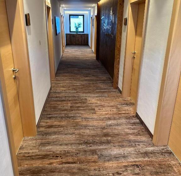 בית מלון כפרי Garnì Savoy