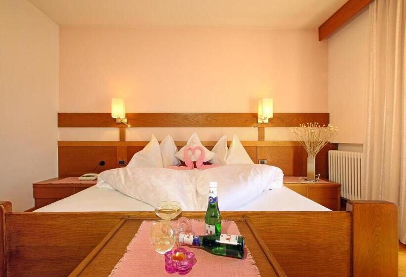 בית מלון כפרי Garnì Savoy