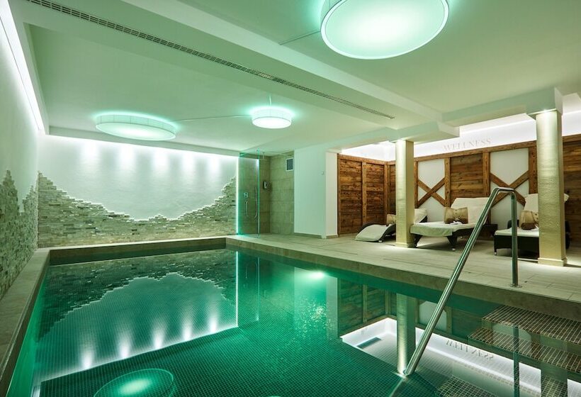 בית מלון כפרי Garnì Savoy