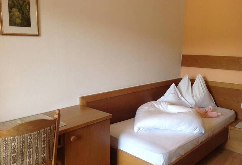 בית מלון כפרי Garnì Savoy