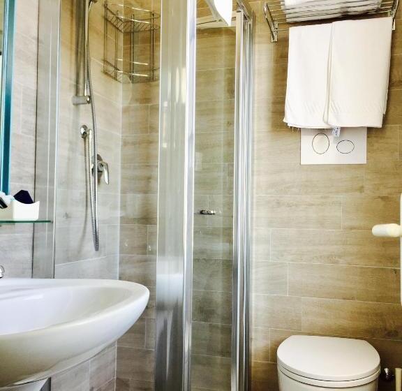 ホテル Garni' Serena