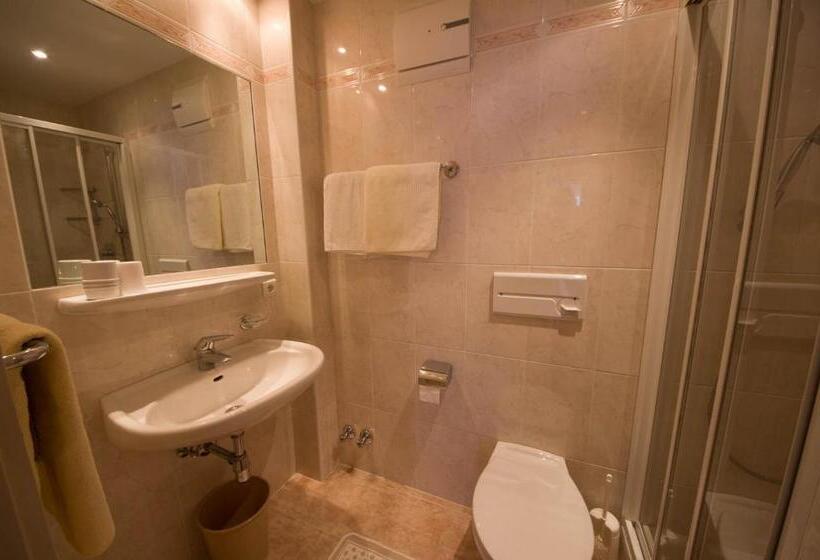 فندق Gasthof Löwen