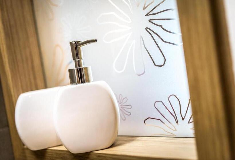 Отель Miramonti