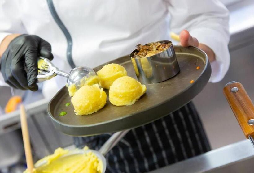 فندق & Ristorante Baita Dovich