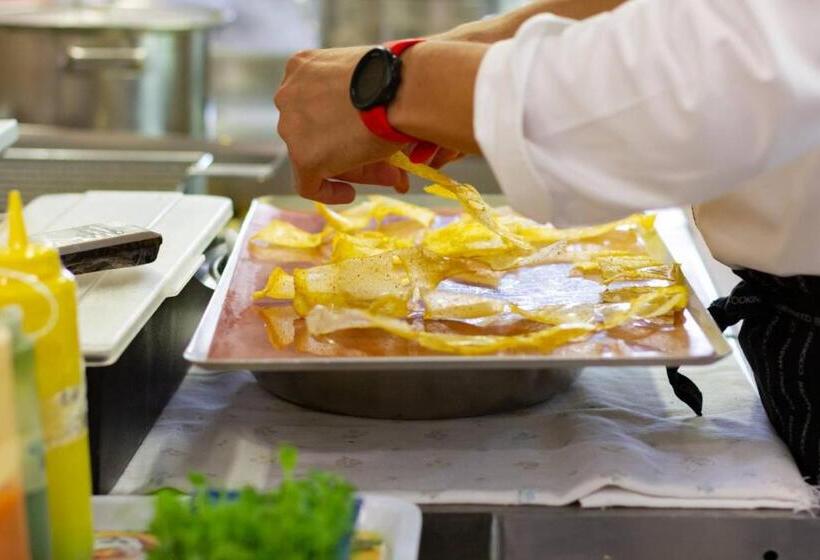 فندق & Ristorante Baita Dovich