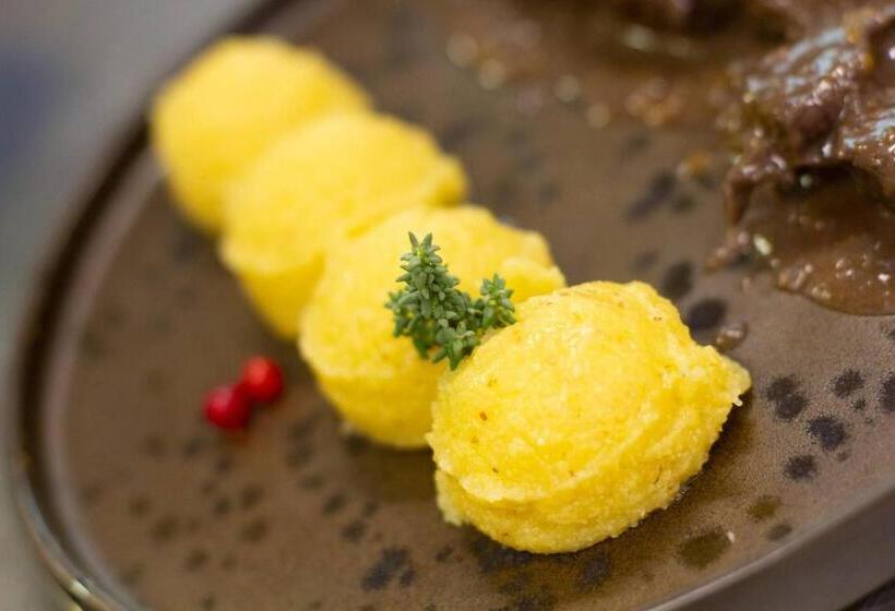 فندق & Ristorante Baita Dovich