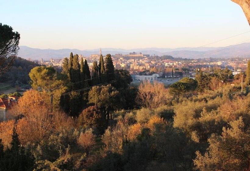 هتل Ristorante Casa Volpi