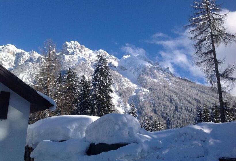 فندق Ristorante Genzianella