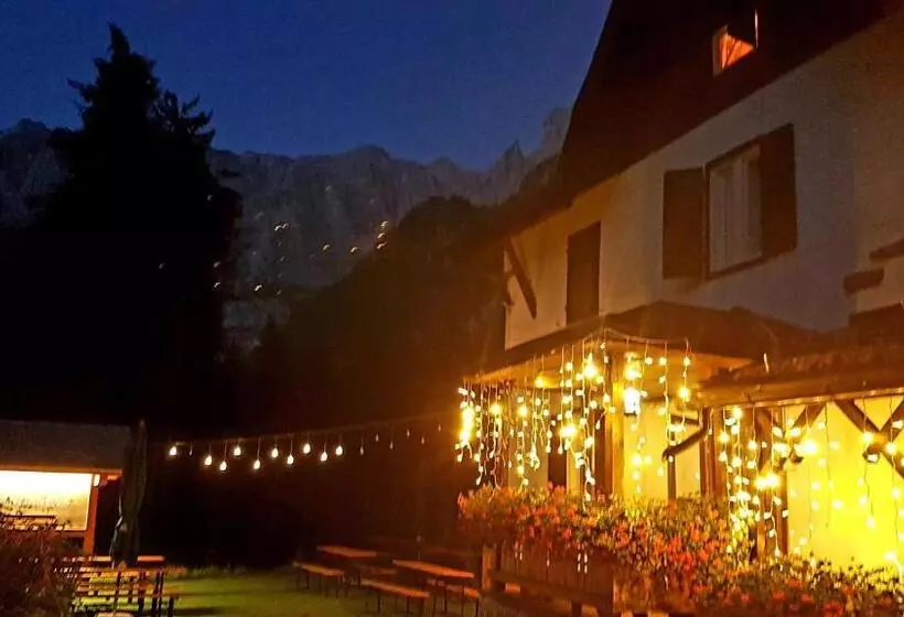 Hotelli Ristorante Genzianella