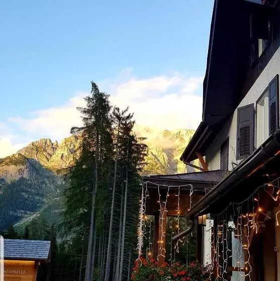 Hotelli Ristorante Genzianella