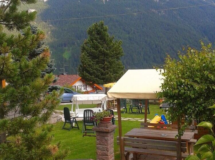 בית מלון כפרי Vigo