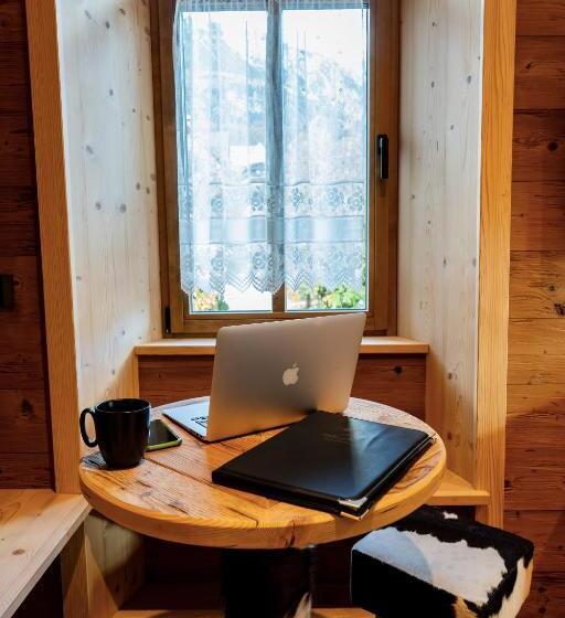 호텔 Villa Alpina S